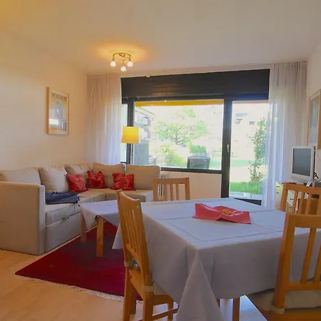 Apartment Lindenschloesschen & Schlossgarten Garmisch-Partenkirchen