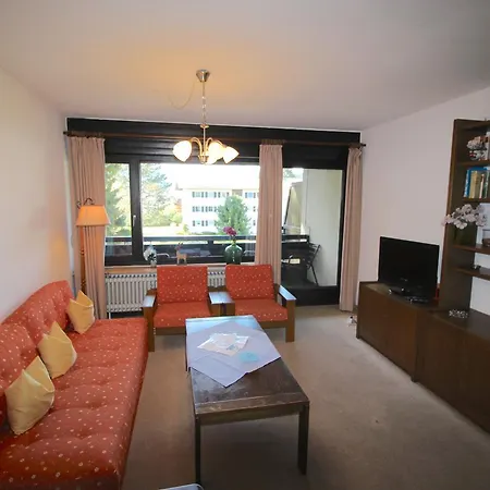 Lindenschloesschen & Schlossgarten Garmisch-Partenkirchen