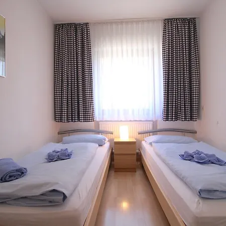 Lindenschloesschen & Schlossgarten Apartamento